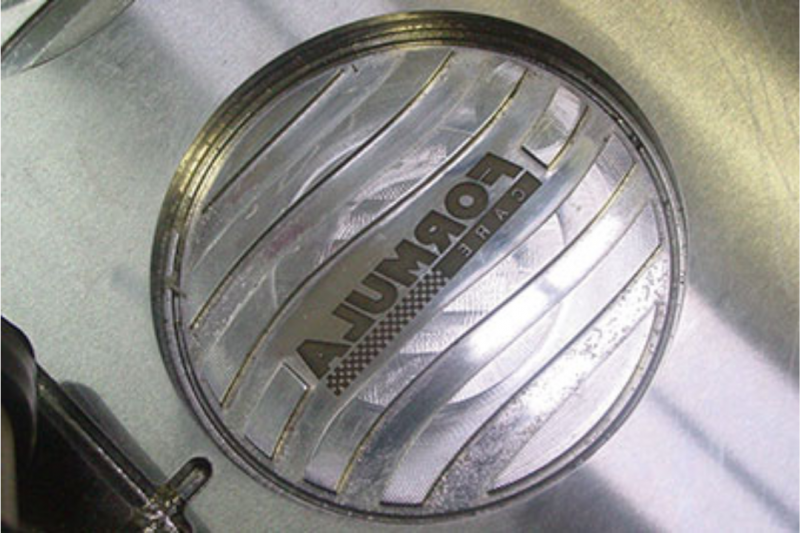 Gravação em Aço Inox: Durabilidade e Estilo